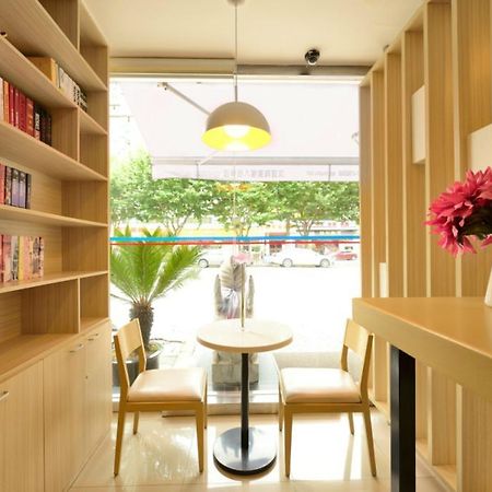 Hanting Hotel Luoyang Wanda Bagian luar foto