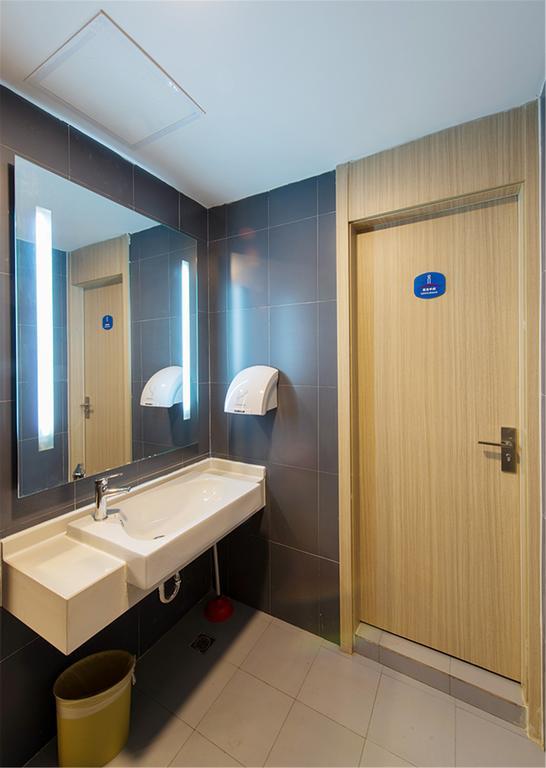 Hanting Hotel Luoyang Wanda Bagian luar foto