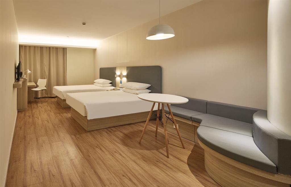Hanting Hotel Luoyang Wanda Bagian luar foto